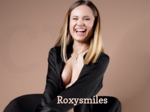 Roxysmiles