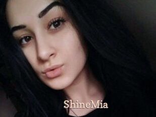ShineMia