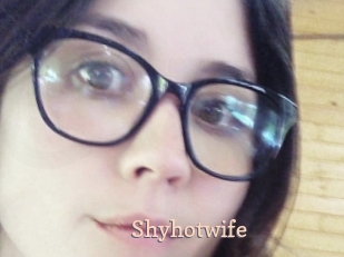 Shyhotwife