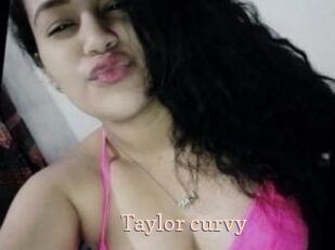 Taylor_curvy